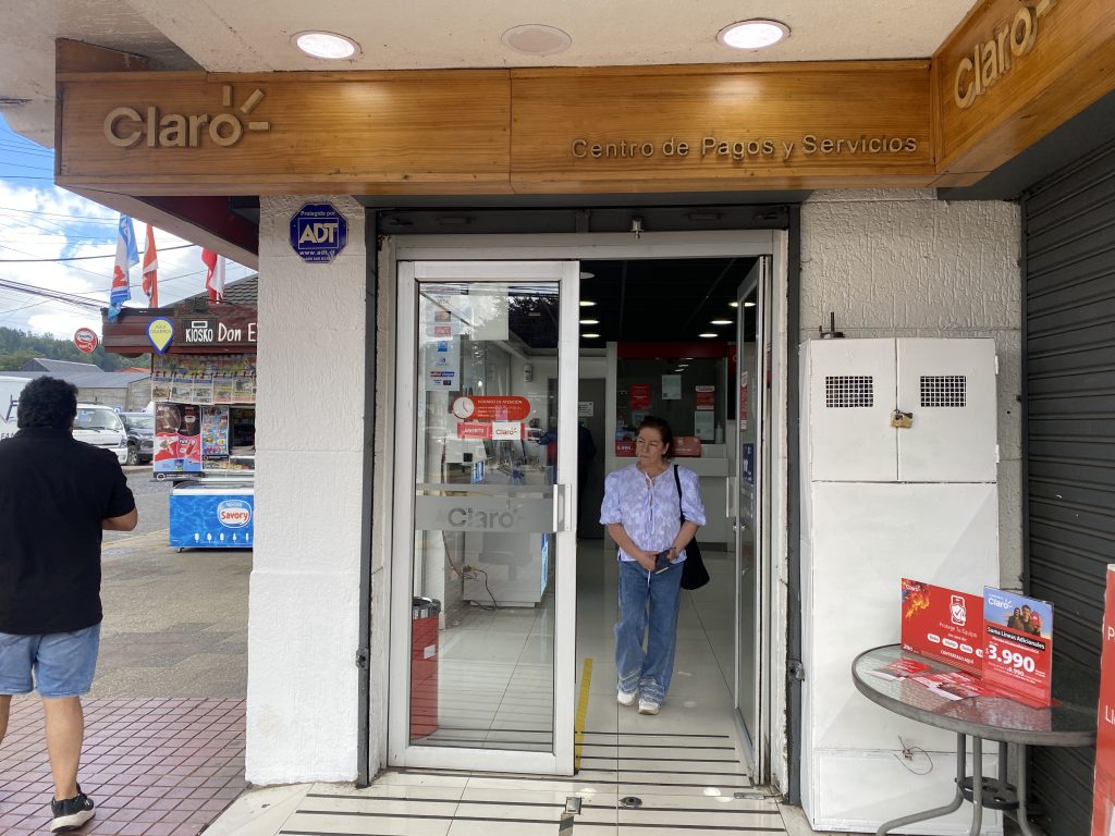 Photo of Claro store in Villarrica, Chile